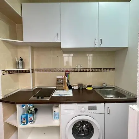 Juan Pantoja, Apartamento Para 2 En Metro Alvarado Madrid Exterior photo